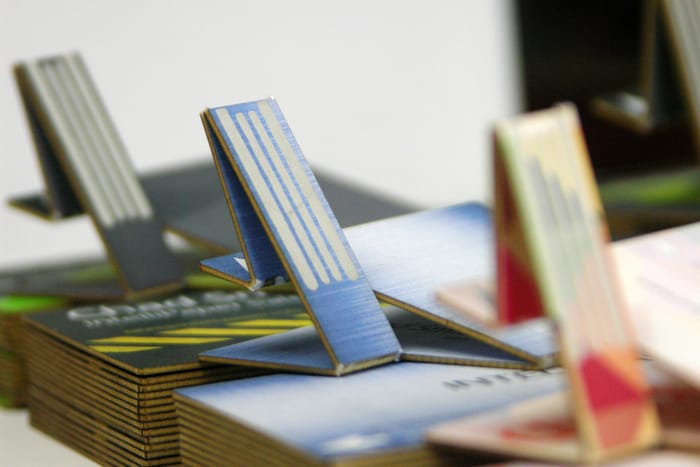 Meet swivelCard: the Smart Business Card