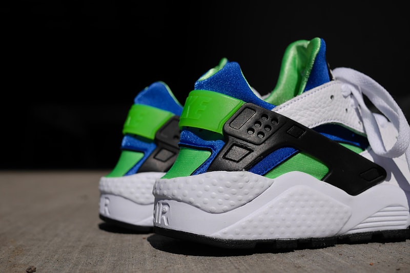 Nike Air Huarache "Scream Green"
