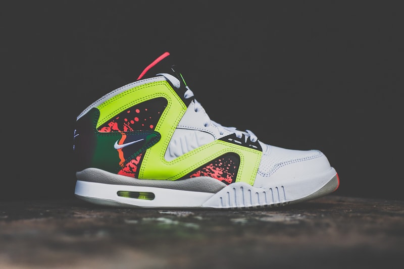 Nike Air Tech Challenge Hybrid White/Volt-Hot Lava