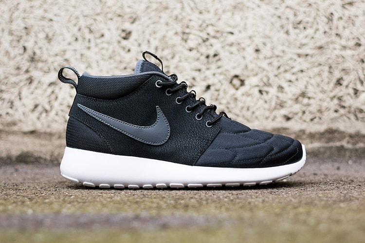 Nike Roshe Run Mid Black/White