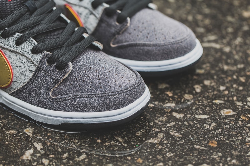Nike Dunk Low Premium SB QS "Beijing"