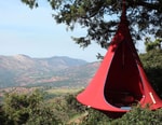 Cacoon Hanging Hide Away by hang-in-out