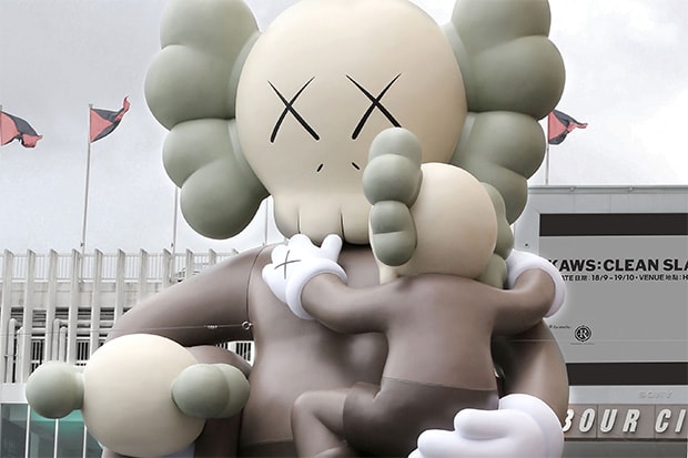 KAWS "CLEAN SLATE" Exhibition @ Harbour City Hong Kong
