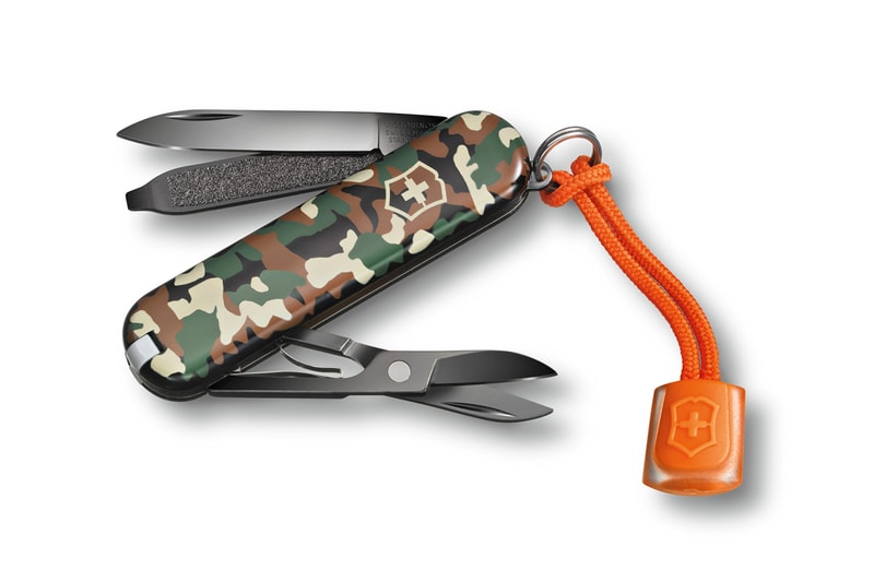 Victorinox Swiss Army Black Ice Classic SD