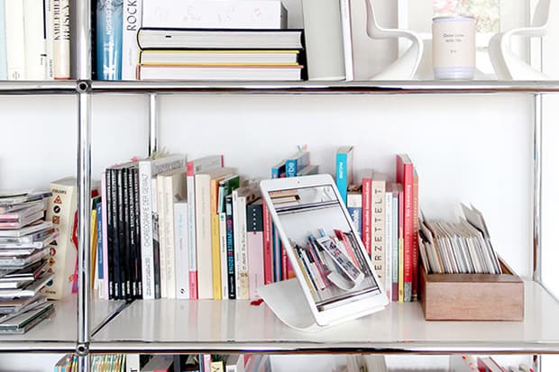 Yohann: The Beautifully Minimal iPad Stand 