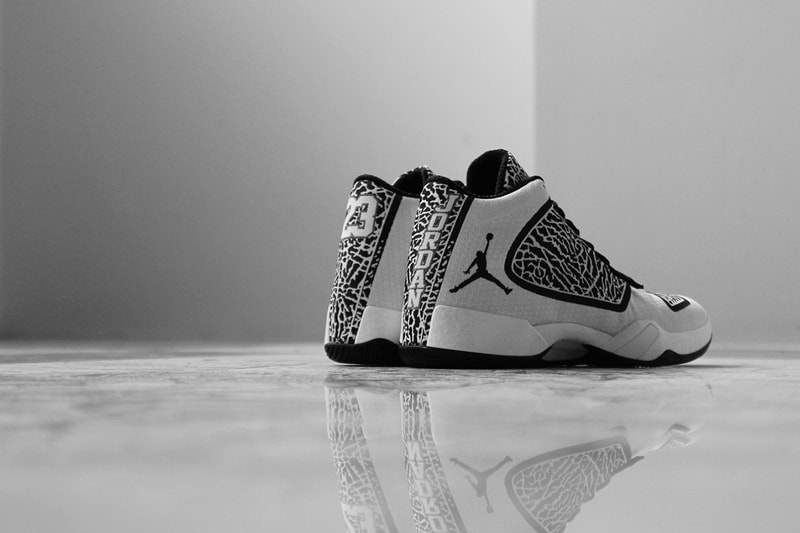 A Closer Look at the Air Jordan XX9 White/Black