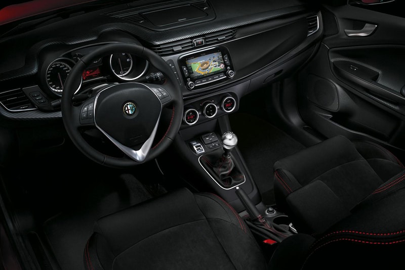 Alfa Romeo Unveils the Giulietta Sprint
