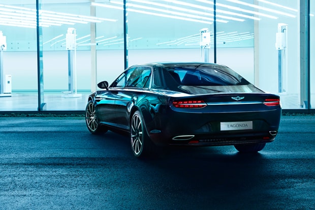Aston Martin Lagonda Sedan