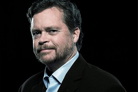 Mark Parker Discusses the Nike Lifestyle with Bloomberg