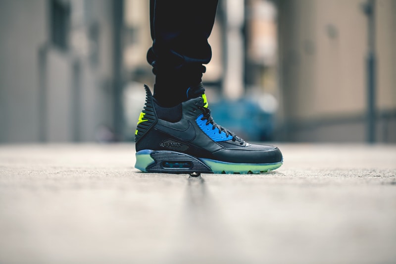 Nike 2014 Holiday Air Max 90 Sneakerboot Ice Collection