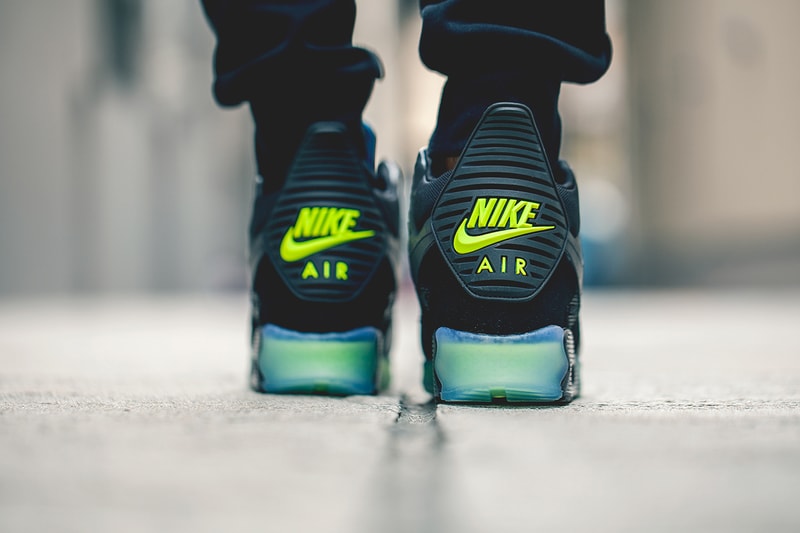 Nike 2014 Holiday Air Max 90 Sneakerboot Ice Collection