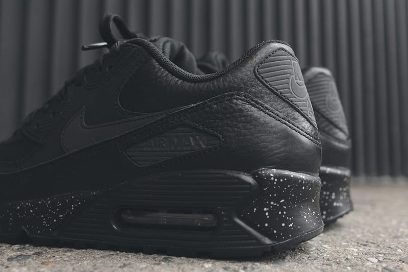 nike air max 90 black and silver