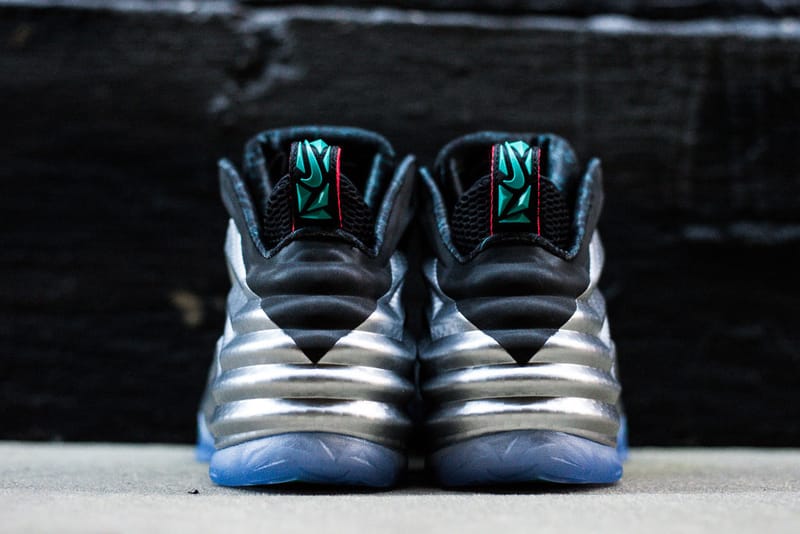 nike chuck posite metallic silver