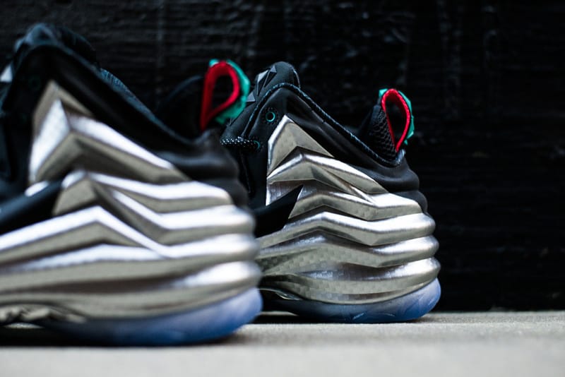 nike chuck posite metallic silver