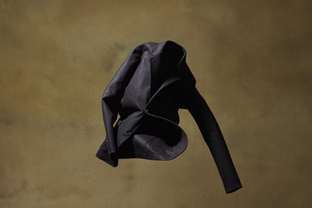 YOHJI YAMAMOTO COSTUME D'HOMME "cut motion + motion sewing" Collection Redefines Suits