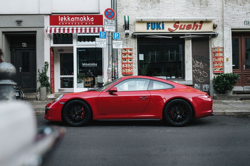 A Closer Look at the 2015 Porsche 911 Carrera GTS