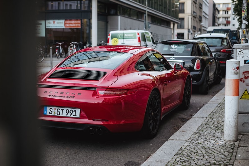 A Closer Look at the 2015 Porsche 911 Carrera GTS