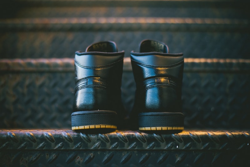 Air Jordan 1 Retro OG Black/Black-Gum