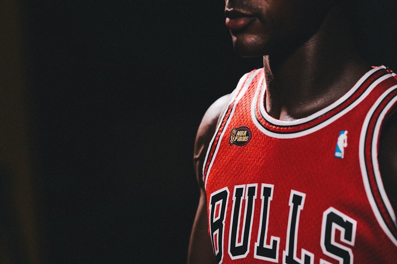 ENTERBAY HD Masterpiece 1/4th Scale Michael Jordan Action Figure
