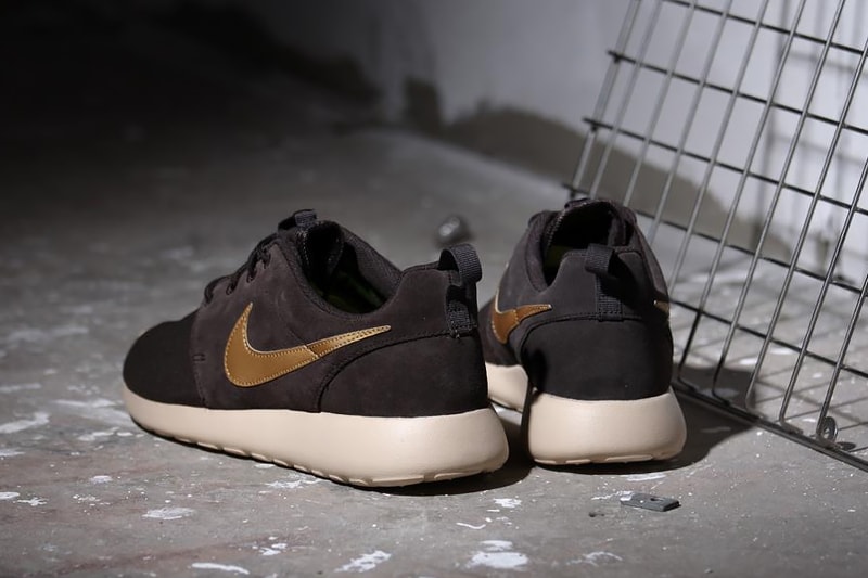 Nike Roshe Run Suede "Brown Velvet" 