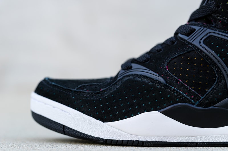 Sneakersnstuff x Reebok 25th Anniversary Pump