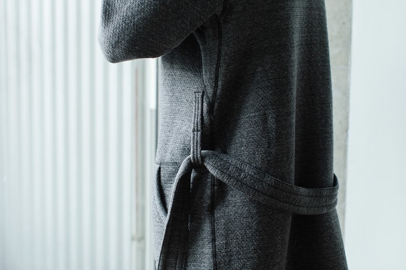 wings+horns Cabin Fleece Robe