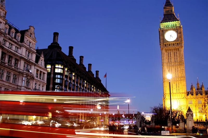 40 Photographers Explore London with an Amazing Timelapse