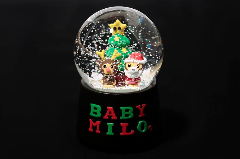 A Bathing Ape X’MAS BABY MILO MUSIC BOX SNOWDOME