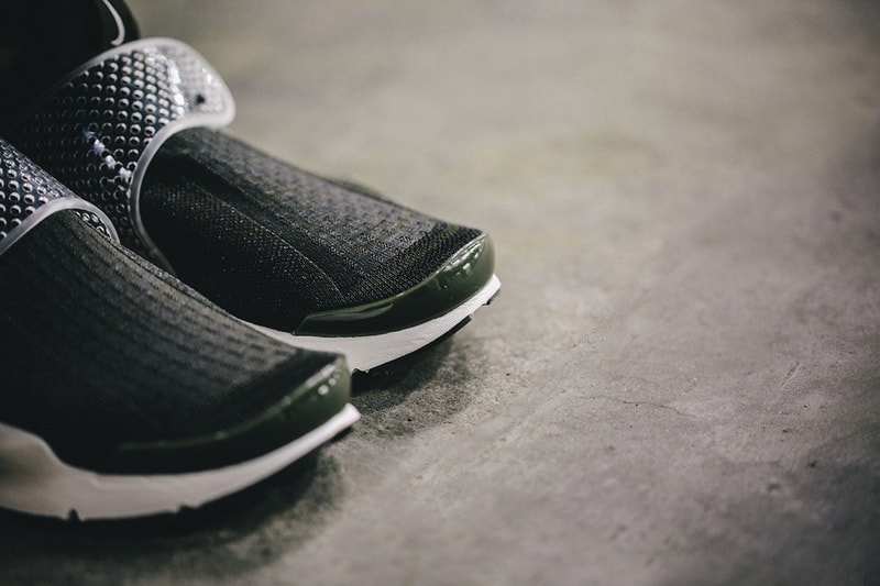 A Closer Look at the fragment design x Nike Sock Dart "Dark Loden"