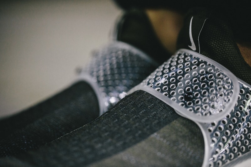 A Closer Look at the fragment design x Nike Sock Dart "Dark Loden"