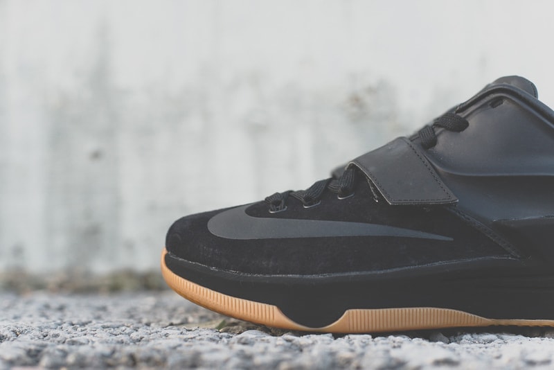 A Closer Look at the Nike KD VIII EXT "Suede"