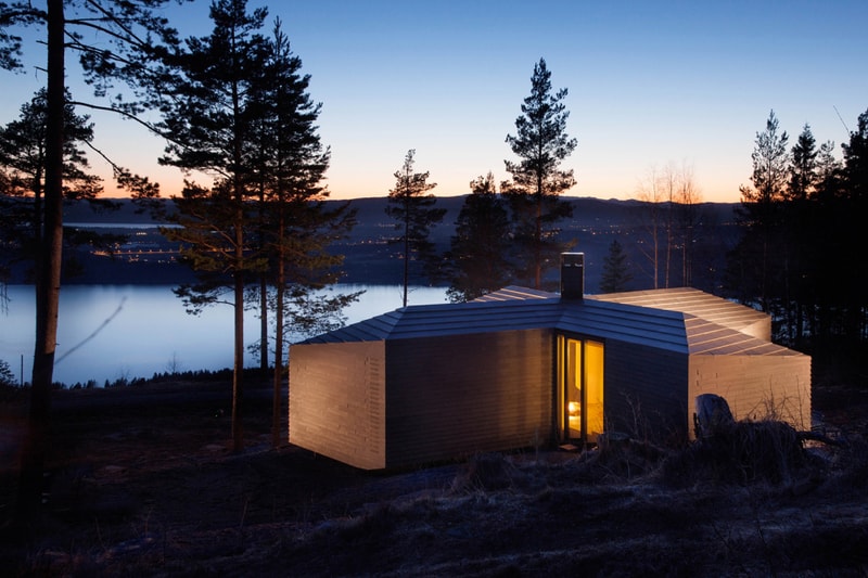 An Inside Look At Atelier Oslo's Contemporary Norwegian Cabin