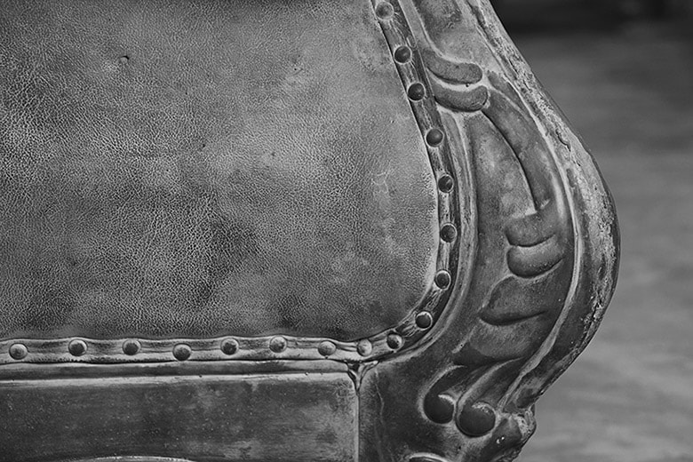 Bentu Design & Guangzhou Academy of Fine Arts Students Create A Concrete Sofa