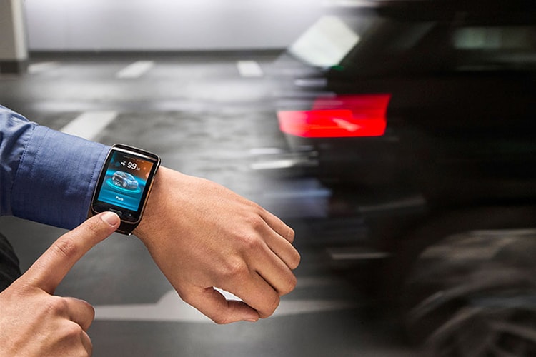 BMW 2015 Smartwatch Will Valet and Park Your Car