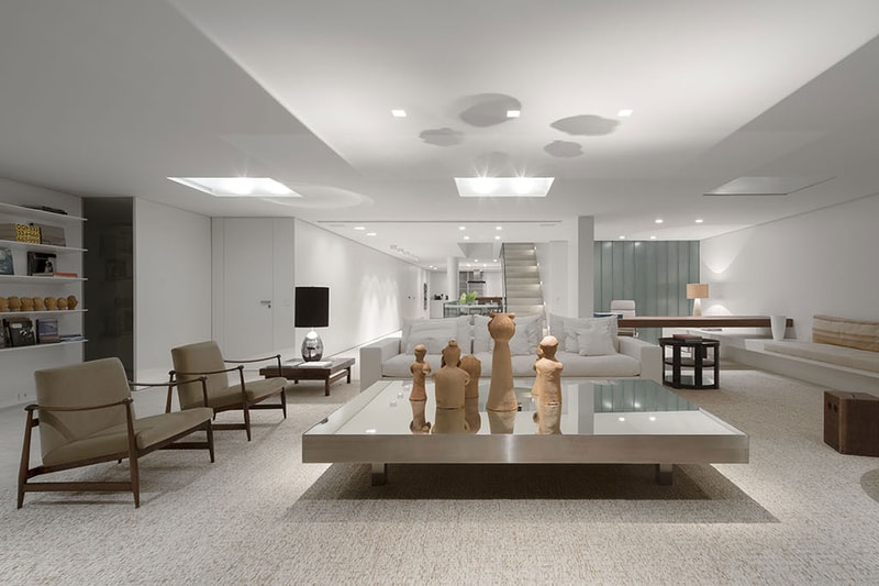 Casa Urca by Studio Arthur Casas 