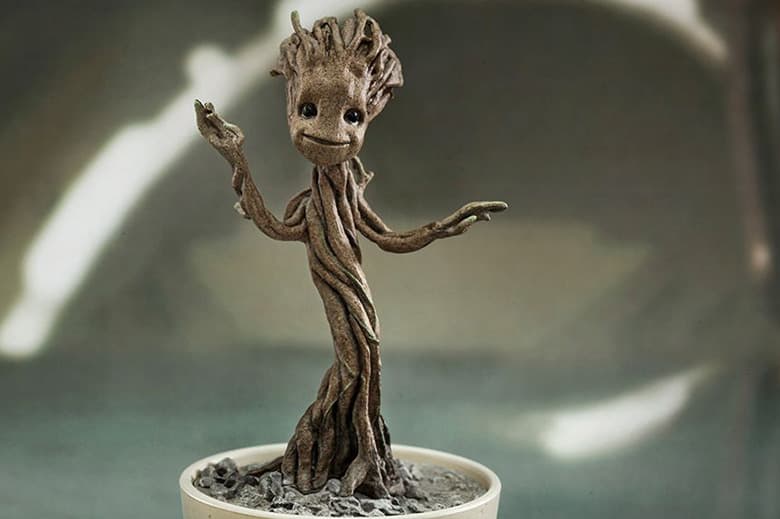 Hot Toys Guardians of the Galaxy "Little Groot" 1/4th Scale Collectible