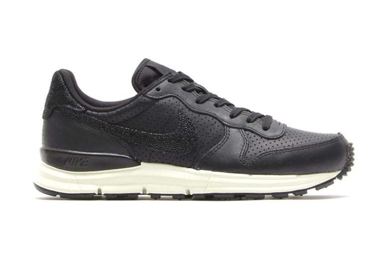 Nike 2014 Holiday "Stingray" Pack