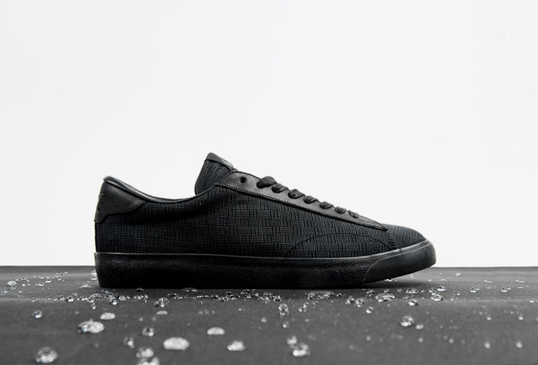 Nike 2014 Winter Air Stab & Tennis Classic AC size? Exclusives