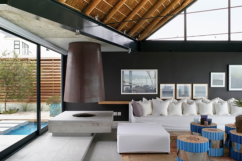 Silver Bay House by SAOTA
