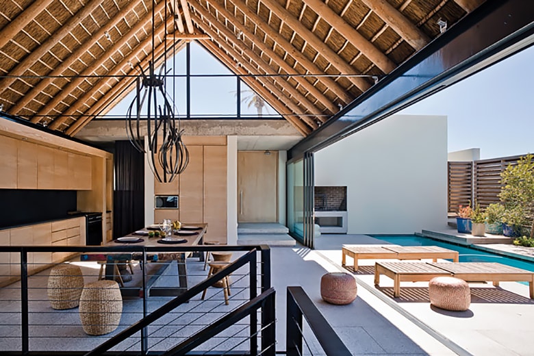 Silver Bay House by SAOTA