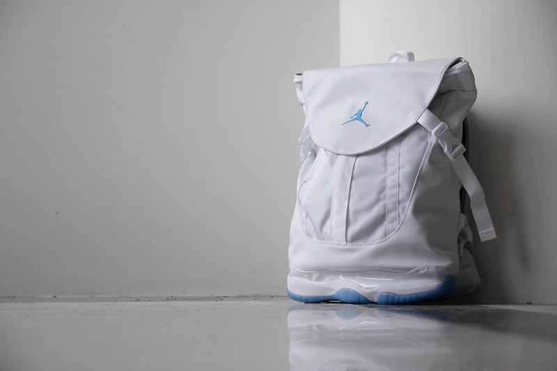 A Closer Look at the Jordan XI Premium Shoe Bag "Legend Blue"