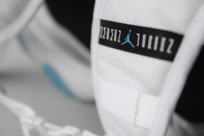 A Closer Look at the Jordan XI Premium Shoe Bag "Legend Blue"