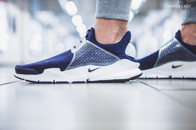 A Closer Look at the fragment design x Nike Sock Dart "Dark Obsidian"