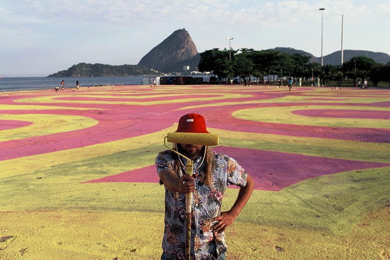 INSA Teams Up with Ballantine's Scotch Whisky to Create the World's Largest Animated GIF