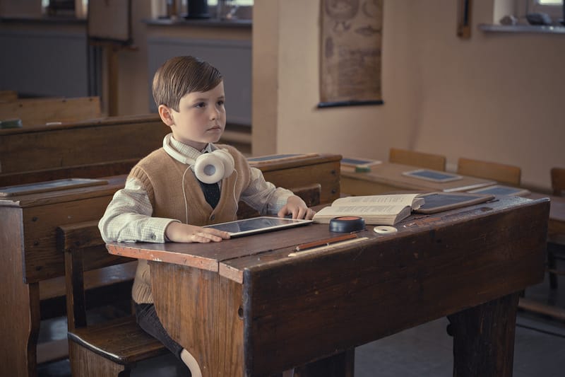 Belgian Photographer Jeffrey Vanhoutte Expertly Blends Humor and Photography