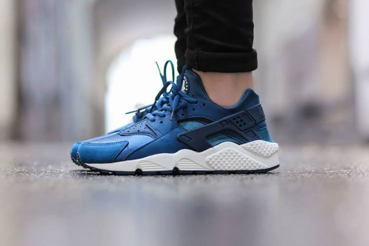 Nike WMNS Air Huarache "Blue Force"