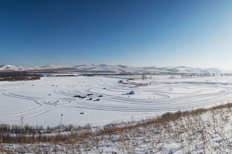 Porsche Snow Force 2015