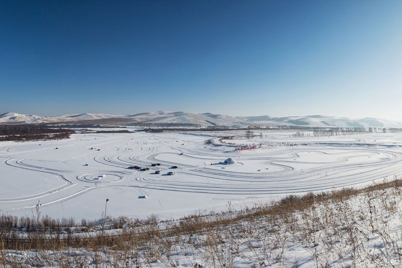 Porsche Snow Force 2015