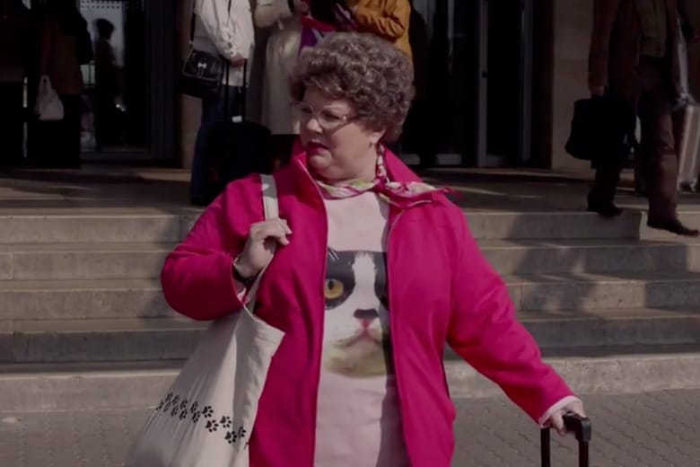 melissa mccarthy cat sweatshirt