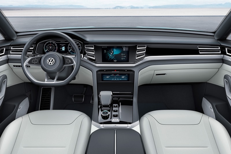 Volkswagen Cross Coupe GTE Concept